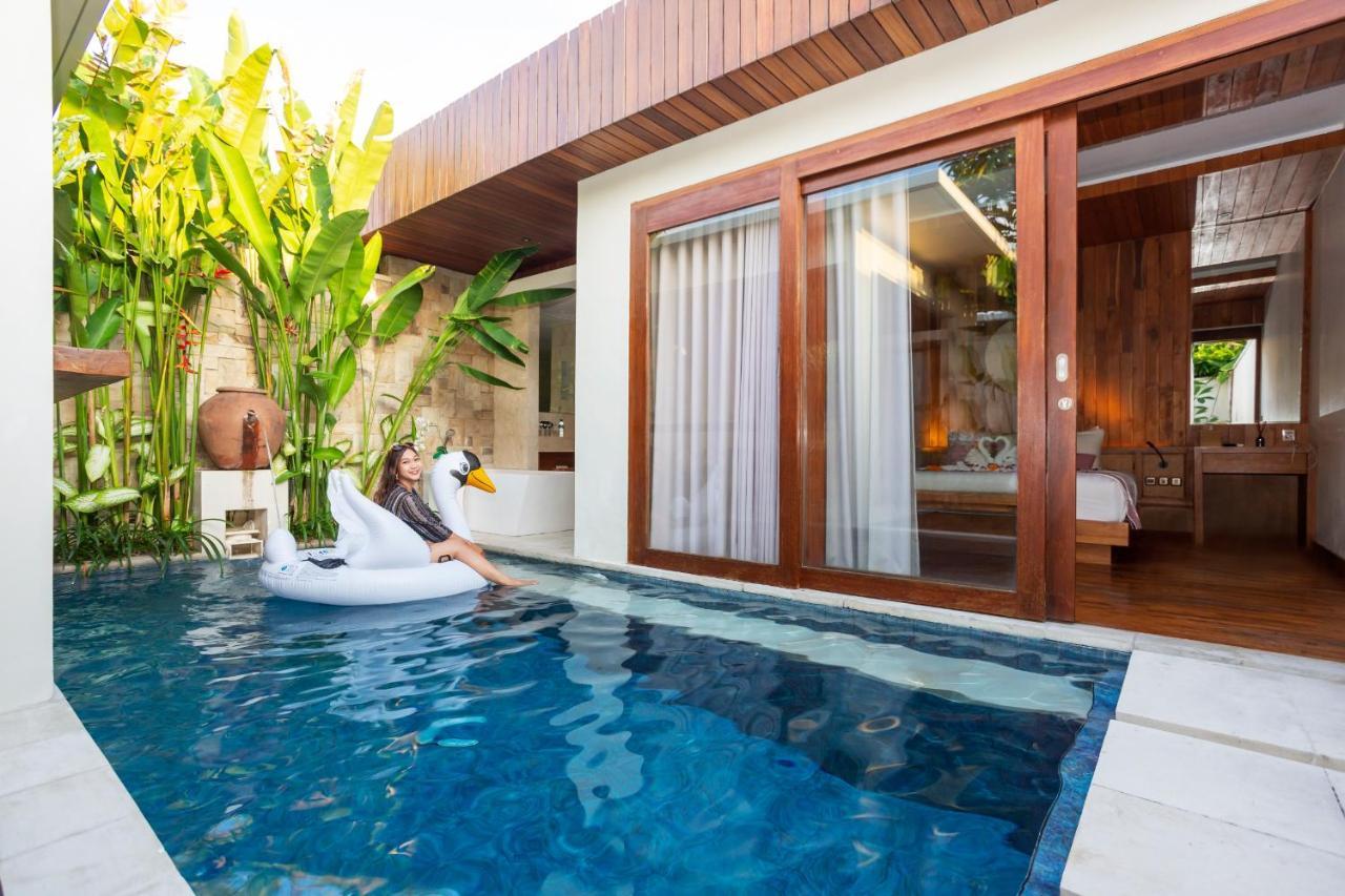 Bali Vilaasee Seminyak Buitenkant foto