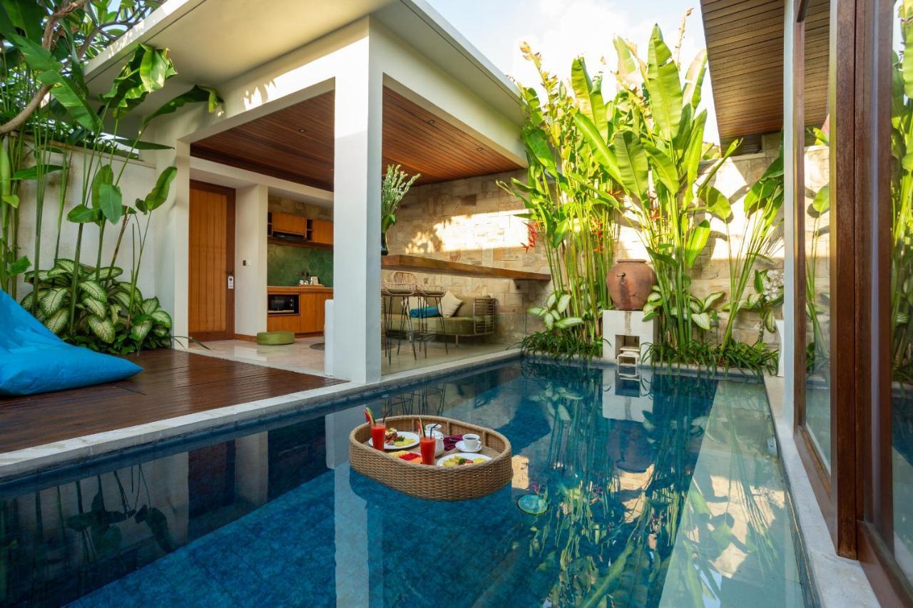 Bali Vilaasee Seminyak Buitenkant foto